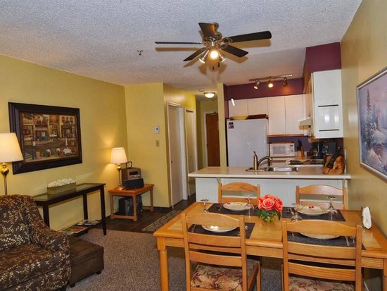 Whistler 1 Bedroom Accommodation - Wildwood Lodge - #608