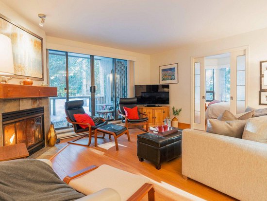 Whistler 2 Bedroom Accommodation - The Gables - #636 Whistler 2 Bedroom Accommodation - The Gables - #636