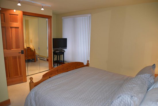 Whistler 3 Bedroom Accommodation - Gleneagles - #646