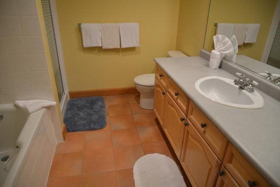 Whistler 3 Bedroom Accommodation - Gleneagles - #646