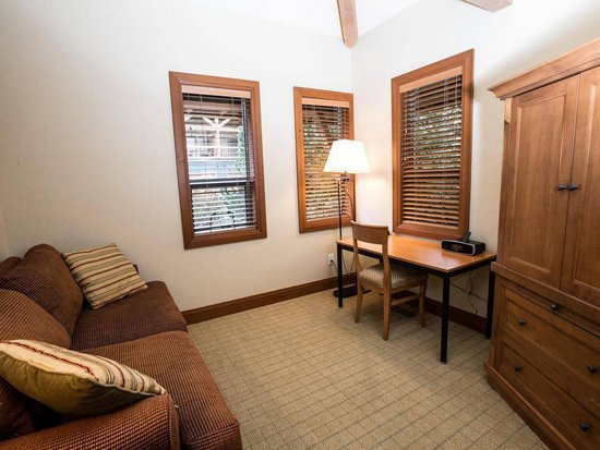 Whistler 4 Bedroom Accommodation - Montebello - #654