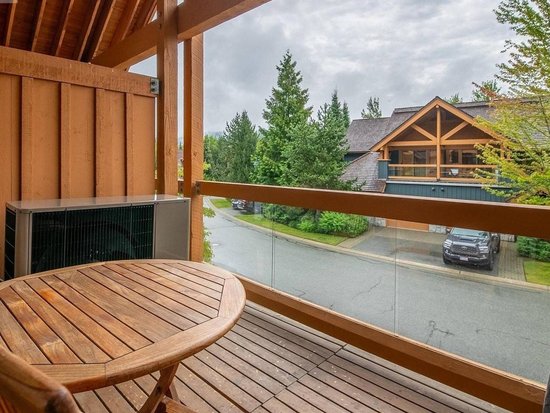 Whistler 4 Bedroom Accommodation - Montebello - #654