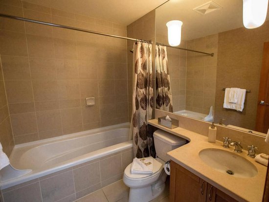 Whistler 4 Bedroom Accommodation - Montebello - #654