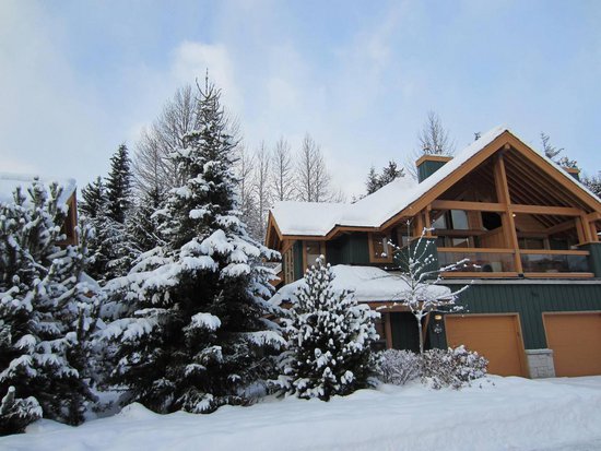 Whistler 4 Bedroom Accommodation - Montebello - #654