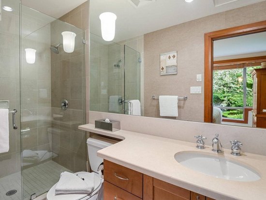 Whistler 4 Bedroom Accommodation - Montebello - #654