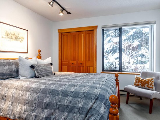 Whistler 2 Bedroom Accommodation - Villas - Foxglove - #694