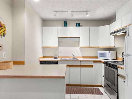 Whistler 1 Bedroom Accommodation - The Gables - #709