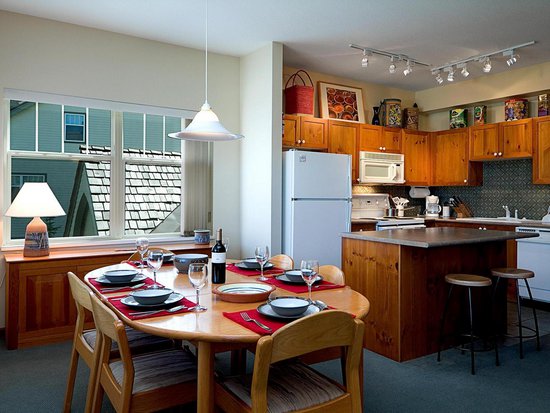 Whistler 3 Bedroom Accommodation - Deer Run - #733