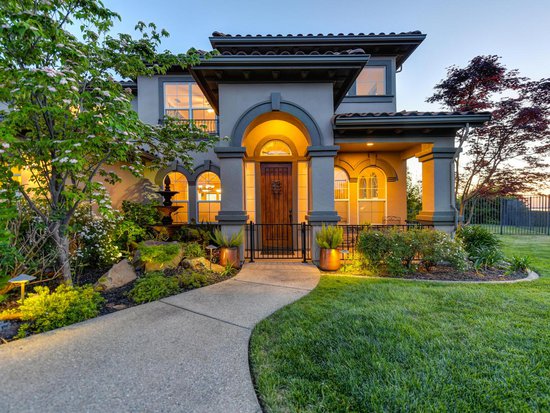 Whistler 3 Bedroom Accommodation - Northern Lights - #739