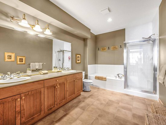 Big White 3 Bedroom Accommodation - Tree Tops - #848 Big White 3 Bedroom Accommodation - Tree Tops - #848