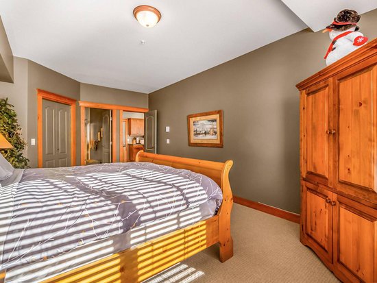 Big White 3 Bedroom Accommodation - Tree Tops - #848 Big White 3 Bedroom Accommodation - Tree Tops - #848