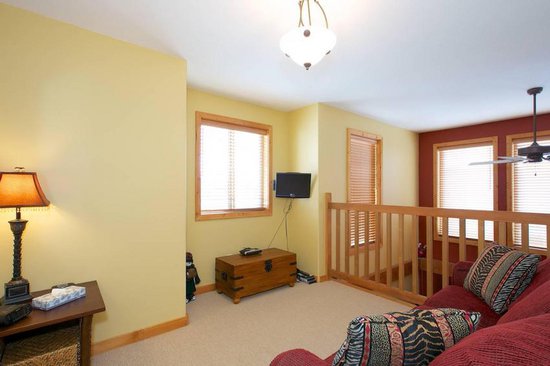 Big White 3 Bedroom Accommodation - Perfection Ridge - #857