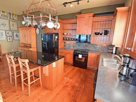 Big White 5 Bedroom Accommodation - Pinnacles - #865