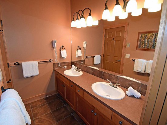 Big White 5 Bedroom Accommodation - Pinnacles - #865