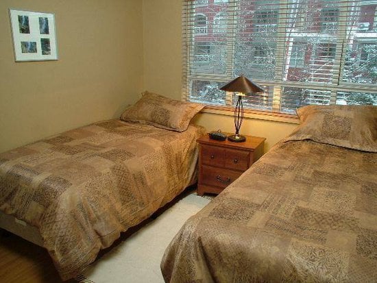 Whistler 2 Bedroom Accommodation - Whistler Town Plaza - Eagle Lodge - #946