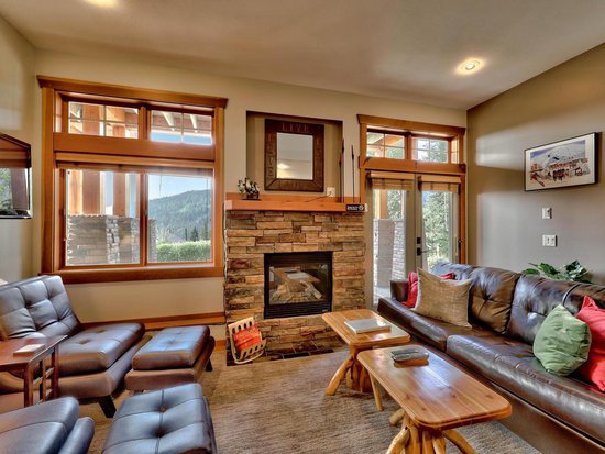Sun Peaks 2 Bedroom Accommodation - Sundance Estates - #950 Sun Peaks 2 Bedroom Accommodation - Sundance Estates - #950