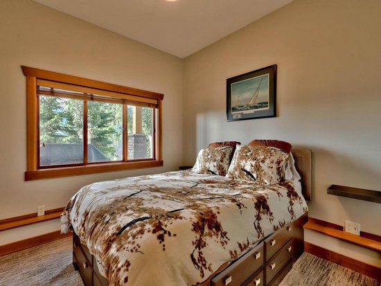 Sun Peaks 2 Bedroom Accommodation - Sundance Estates - #950 Sun Peaks 2 Bedroom Accommodation - Sundance Estates - #950