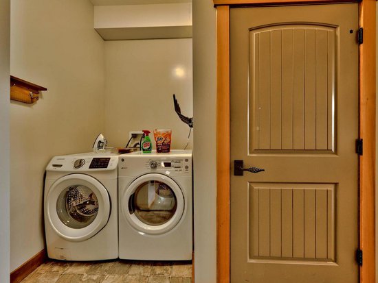 Sun Peaks 2 Bedroom Accommodation - Sundance Estates - #950 Sun Peaks 2 Bedroom Accommodation - Sundance Estates - #950