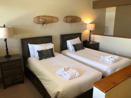 Whistler 3 Bedroom Accommodation - Greystone Lodge - #965 Whistler 3 Bedroom Accommodation - Greystone Lodge - #965